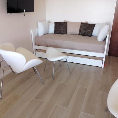 Petit Apartment En Avenida Belgrano Buenos Aires Exterior foto